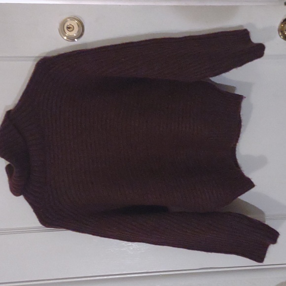 Leith | Cropped Turtleneck Sweater - Picture 3 of 3
